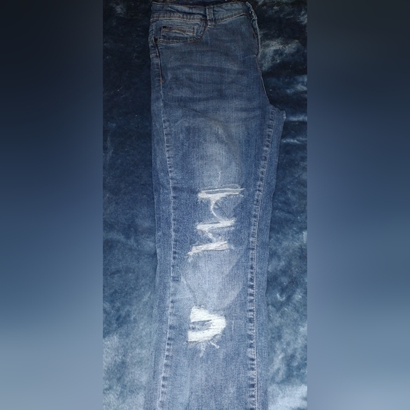 H & H Skinny Distressed Jeans - Picture 3 of 6